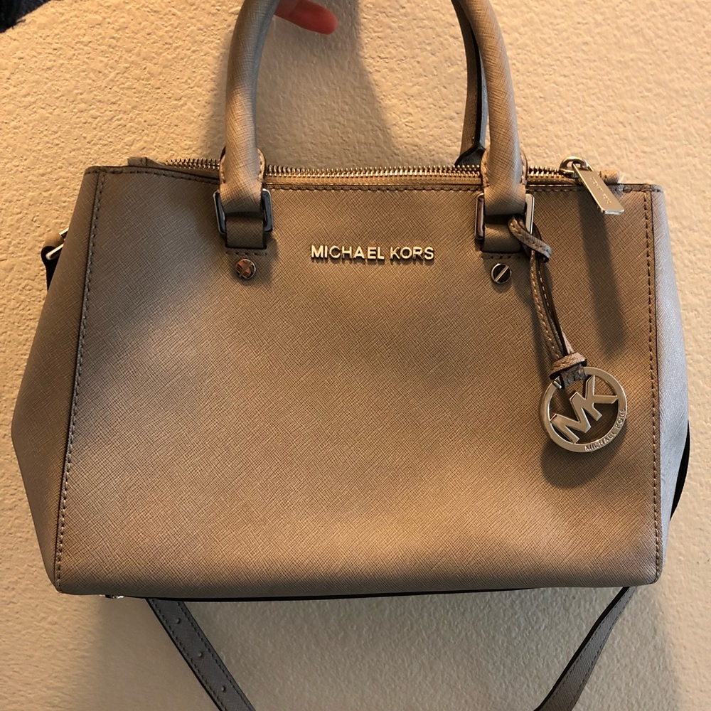 Michael kors purse